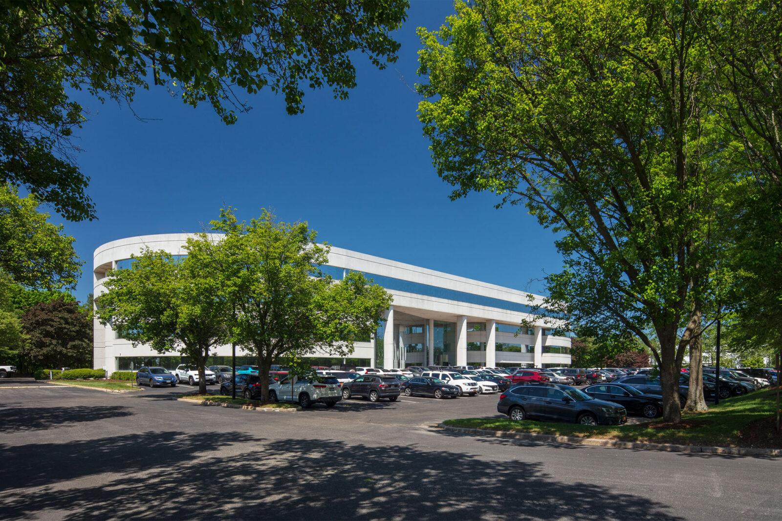 395 N Service Road Parking